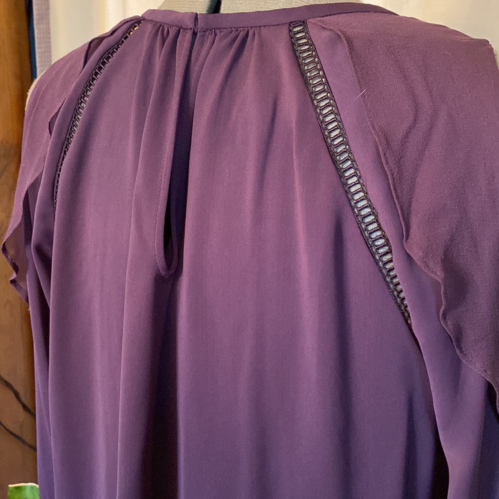 Beautiful Ramy Brook cold shoulder blouse - Picture 5 of 9